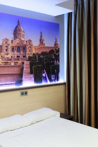 Pensión Las Flores Ramblas Barcelona - nuevo 2023 precios, reseñas, reserva  ahora